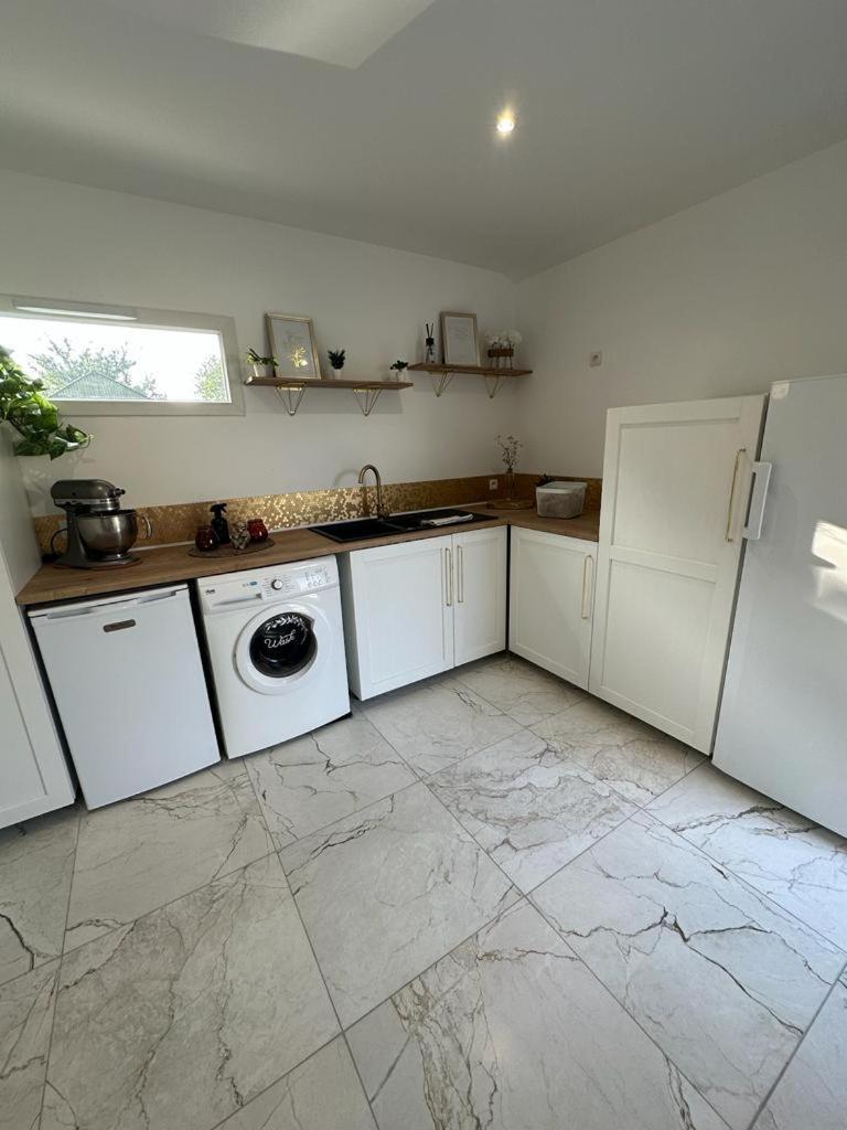 Ferienwohnung Chez Valentin Surzur Exterior foto